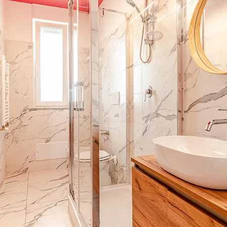 Cosmopolitan Апартаменты *