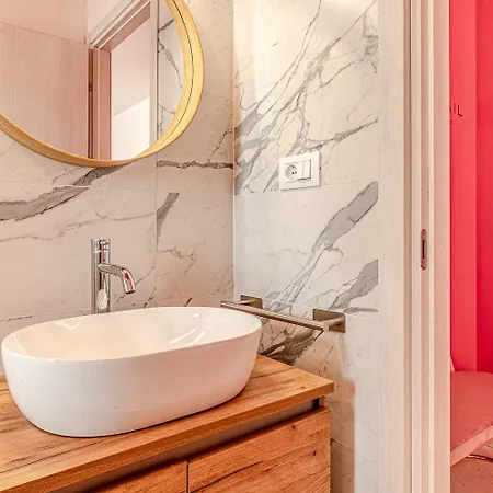 Cosmopolitan * ローマ