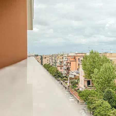 Cosmopolitan * Rome